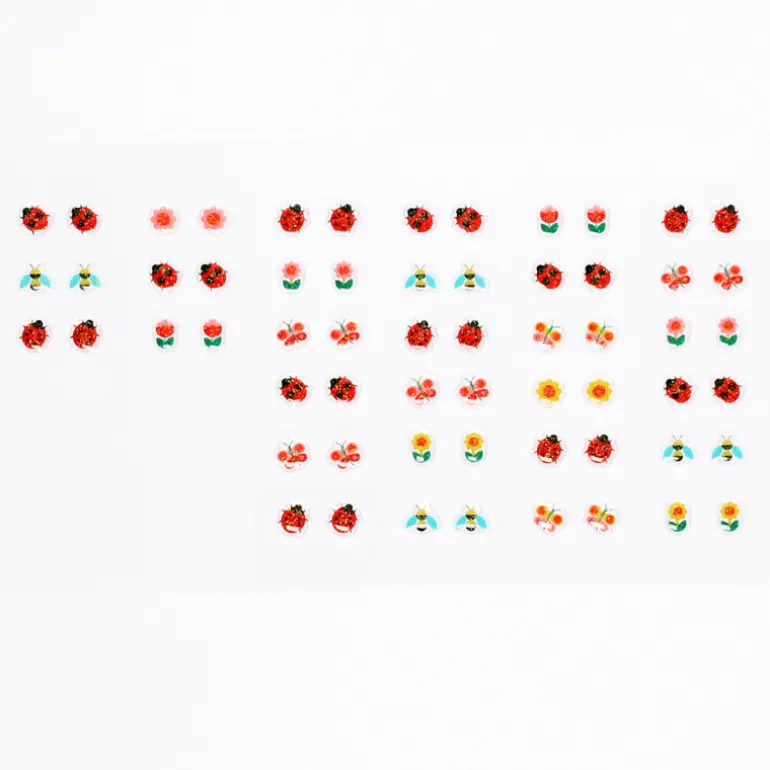 Boucles d'oreilles à coller (30 paires) - Coccinelle