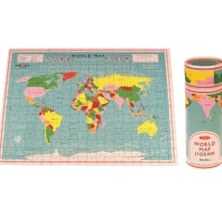 Puzzle World Map Dans Un Rouleau