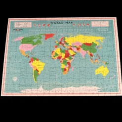 Puzzle World Map Dans Un Rouleau
